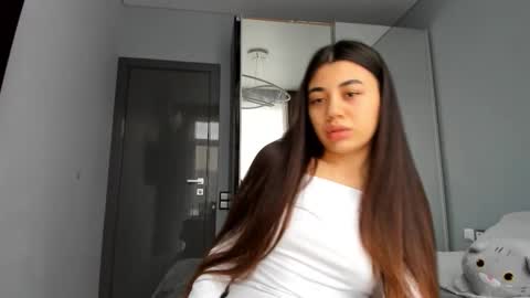 Lana online show from December 17, 1:26 pm