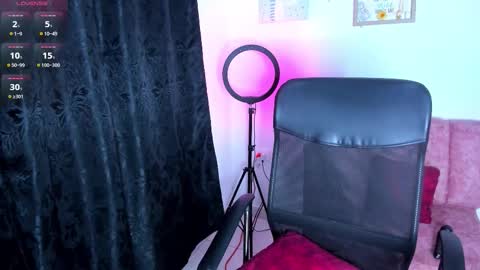 lanasin_ online show from March 1, 1:16 am