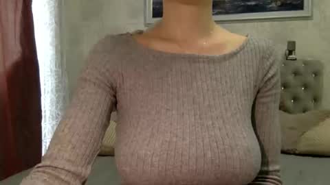 langoria online show from March 31, 10:26 am