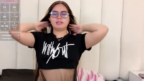 lara_duarte online show from November 13, 1:32 pm