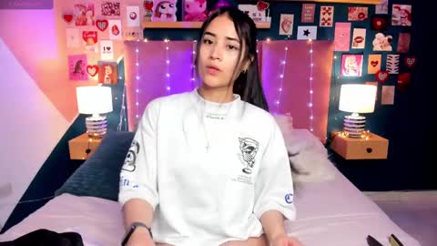 Snapshot of lara_madisson chatting on February 17, 11:33 pm Lara Madisson online show from February 17, 11:33 pm