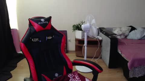 Laralianna online show from June 30, 12:59 pm