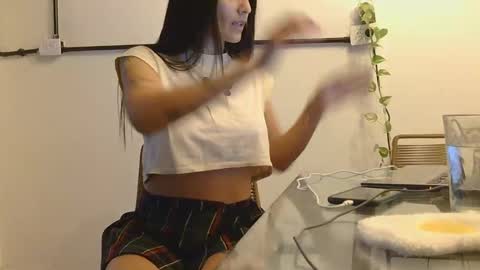 Lara online show from October 21, 11:20 pm