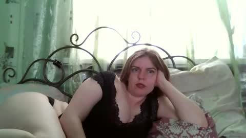 latekot32 online show from September 15, 5:27 am