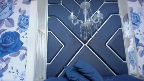 EMMA   online show from November 1, 4:44 pm