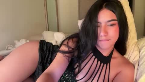 Snapshot of latinella chatting on October 20, 5:54 am Hi - online show from October 20, 5:54 am