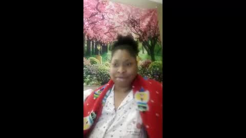 latravenmoten online show from March 2, 2:11 am