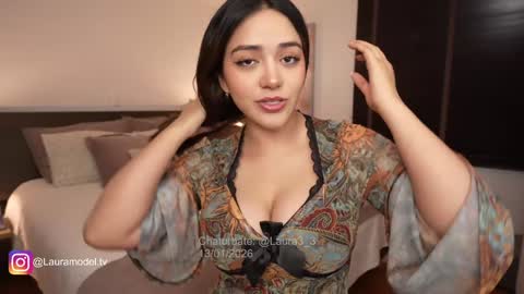 Lauraaaaaa online show from January 13, 11:42 pm