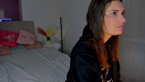 Laura online show from January 19, 6:09 am