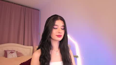 Laura online show from March 29, 8:52 pm