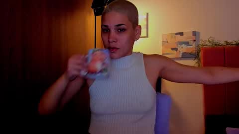 Laura Rose online show from March 15, 7:16 pm