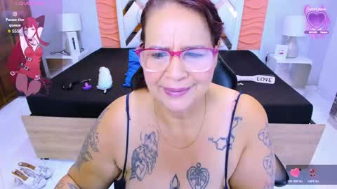 Laura online show from April 29, 12:52 pm