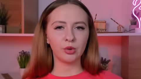 laura_sween online show from October 21, 8:02 pm