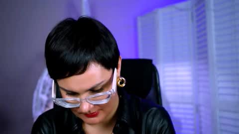 lauradavidsons online show from October 22, 6:57 pm