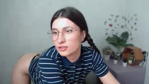 Laura online show from March 1, 8:58 am