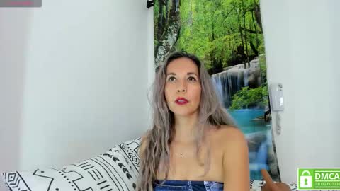 Laura online show from January 11, 7:24 am