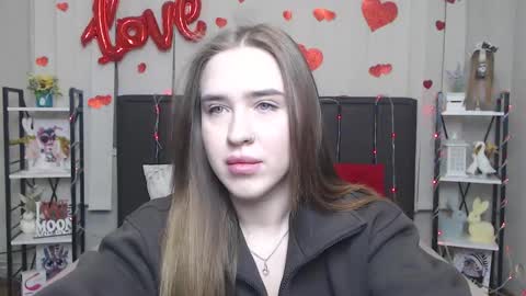 LauraHlot online show from February 3, 6:11 am