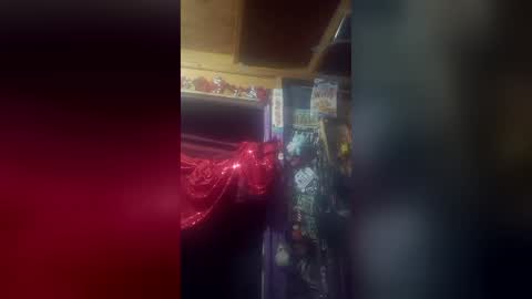 laurakruczynski147 online show from June 22, 8:11 am