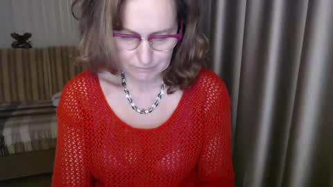Lauraoven1 online show from March 8, 3:33 pm