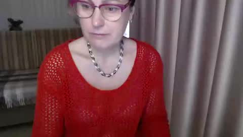 Lauraoven1 online show from March 10, 7:22 am