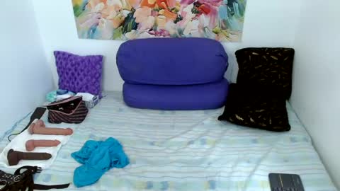 Lauren online show from May 22, 7:23 pm