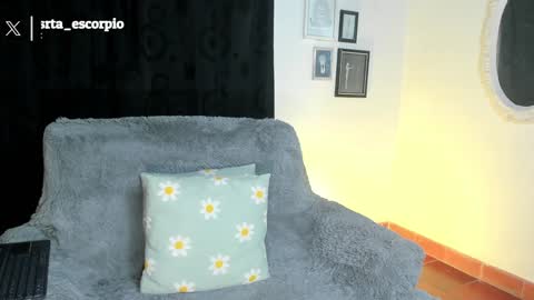 Lauren online show from December 14, 2:22 am