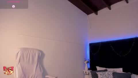 Lauren online show from March 11, 3:12 pm