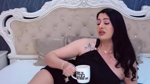 Laura online show from March 28, 3:11 pm