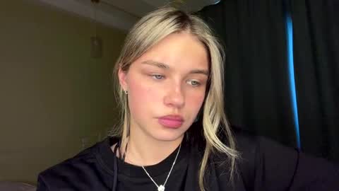 Bella online show from May 27, 1:08 pm