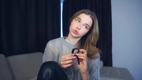 Bella online show from February 23, 12:48 pm