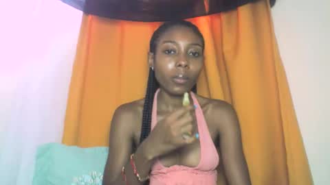 layannek online show from November 8, 6:51 am