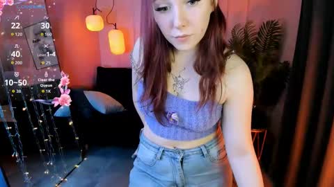 layla_glam online show from March 26, 1:35 pm