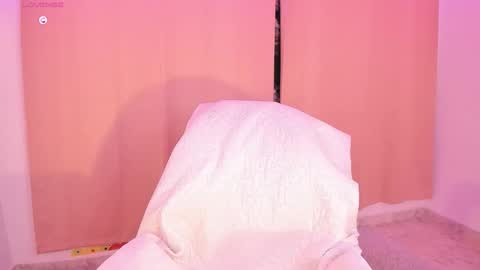 LAYLA online show from February 9, 11:07 pm