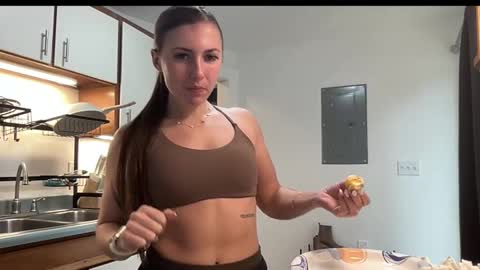 laylahlaylah1 online show from November 22, 2:09 pm