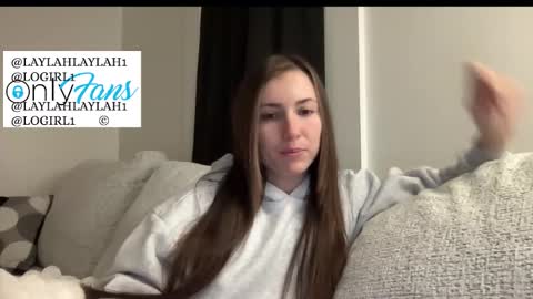 laylahlaylah1 online show from December 17, 10:08 am