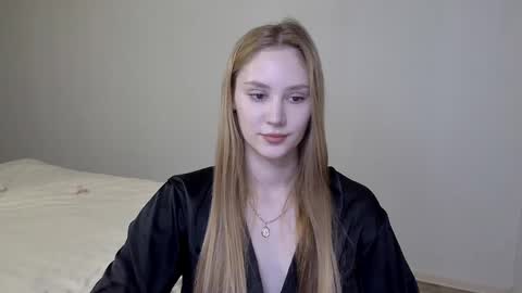 Laylla001 online show from January 8, 6:09 am