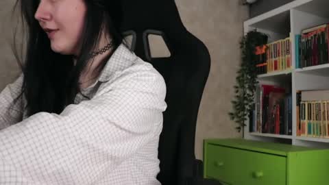 Lisa online show from April 11, 3:34 am