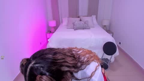 Leah  Greyy online show from November 3, 11:25 am