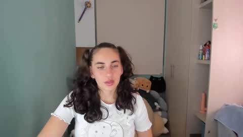 Laura online show from January 21, 2:54 am