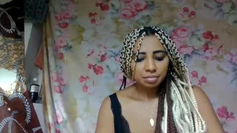 leatianaa online show from June 4, 11:42 pm
