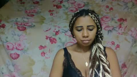 leatianaa online show from May 16, 5:43 am