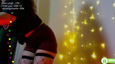 hey Im Leia and I love rock  online show from March 13, 8:21 pm