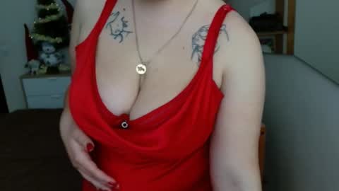 Snapshot of leila_beayte_ chatting on January 30, 8:43 am Leila online show from January 30, 8:43 am