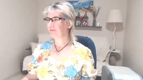 Leila Kinky online show from June 27, 4:02 am
