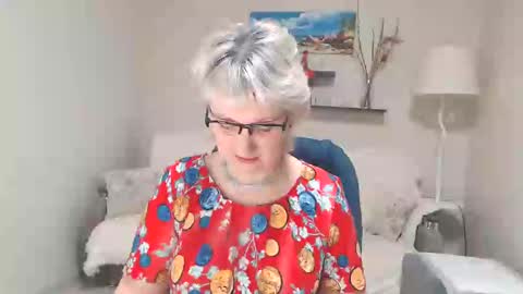 Snapshot of leilamays chatting on February 14, 3:54 am Leila Kinky online show from February 14, 3:54 am
