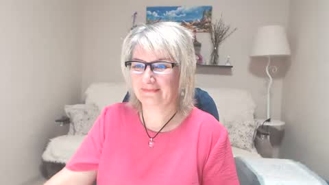 Leila Kinky online show from June 15, 6:35 am