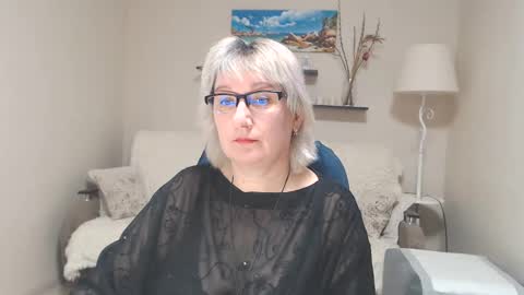 Snapshot of leilamays chatting on February 11, 3:50 am Leila Kinky online show from February 11, 3:50 am