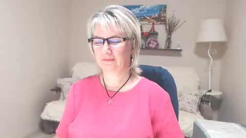 Leila Kinky online show from June 14, 6:14 am