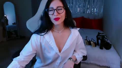 Snapshot of leilamurray chatting on January 18, 5:48 pm leilamurray online show from January 18, 5:48 pm