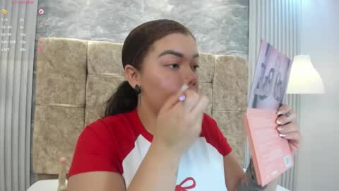 leilapons online show from January 7, 5:49 pm